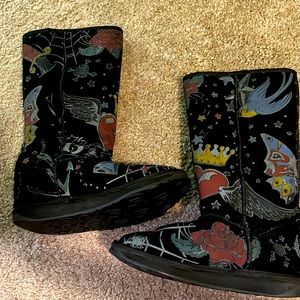 UNIQUE Emu boots